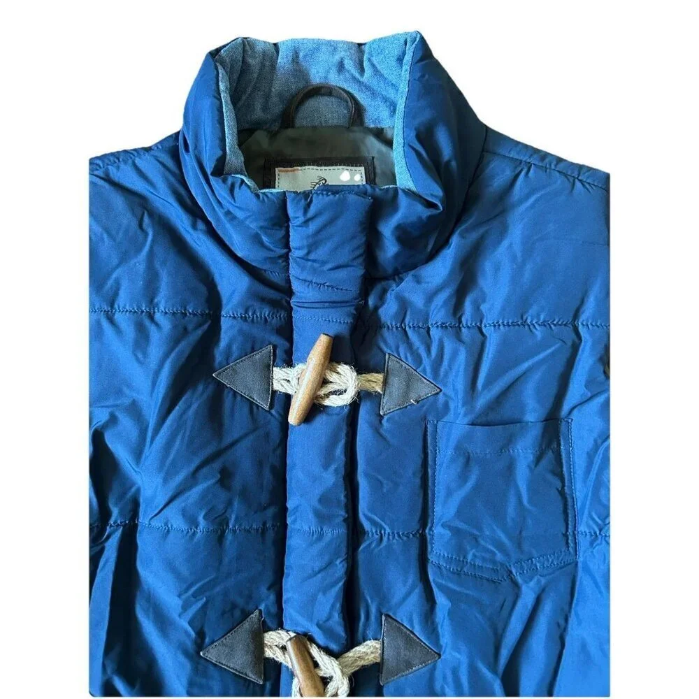 Legendary Whitetails Vest Blue Full Zip & Wooden Toggle Buttons Women's Size Med